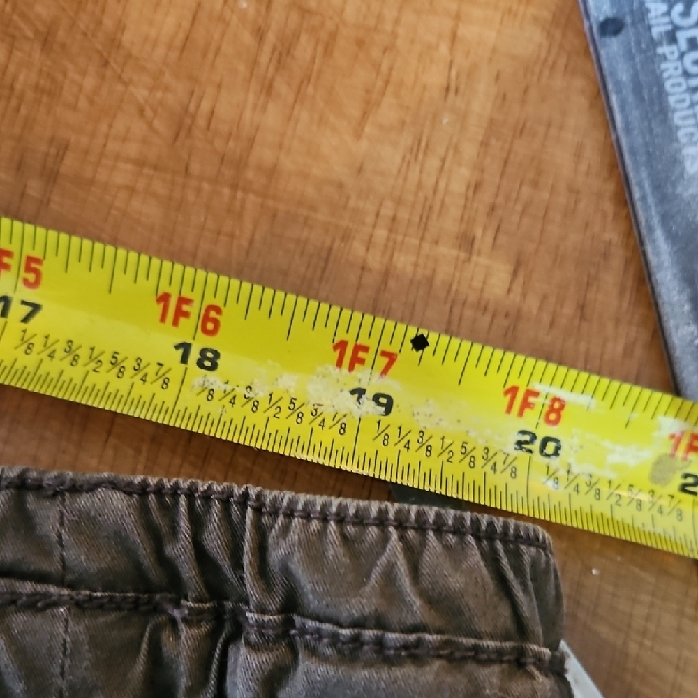Lane Bryant Olive Green Cargo Capris - Picture 6 of 7